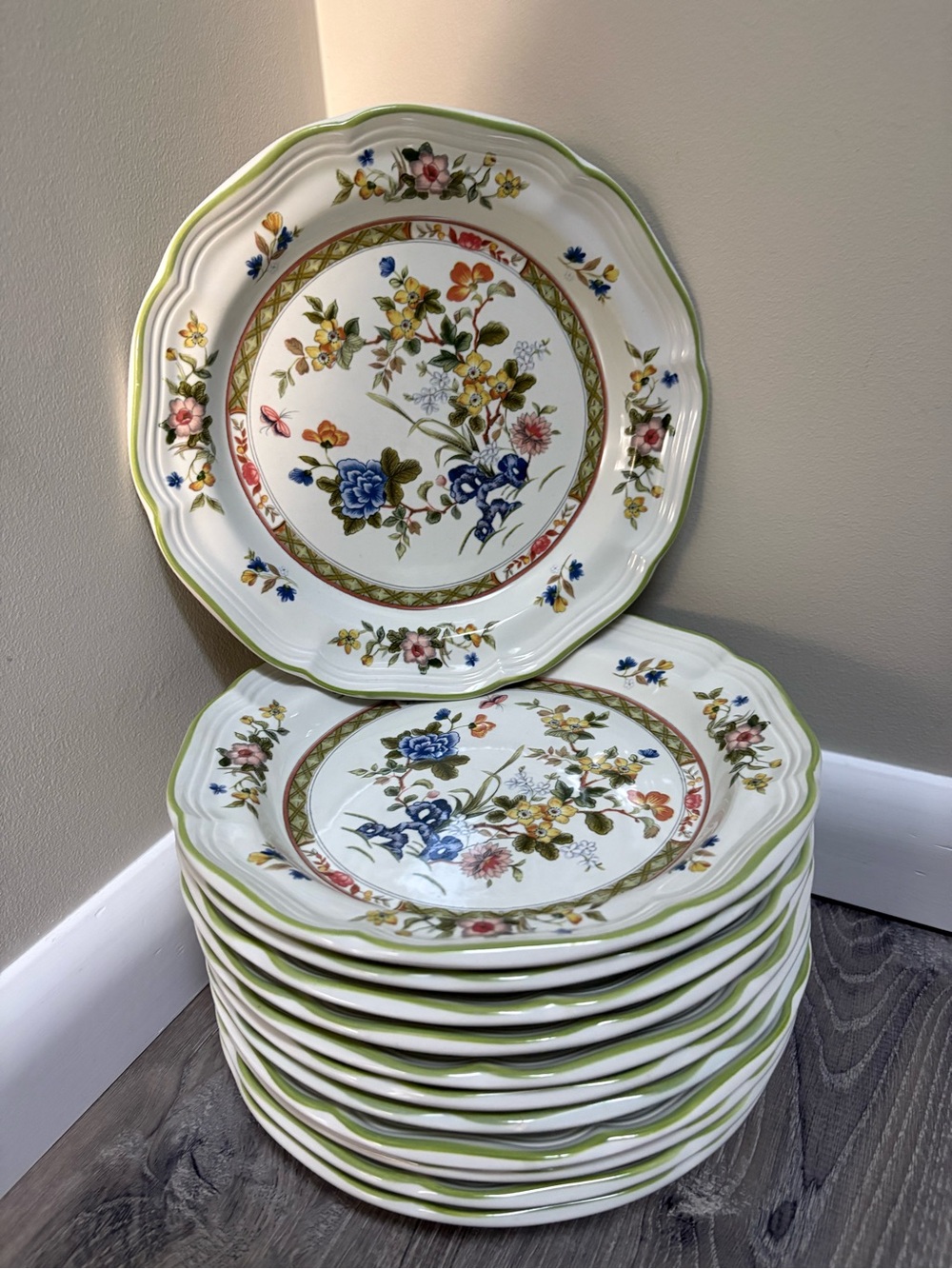 Mikasa Heritage Imari Bouquet Salad Plates- Set of 12 F2006